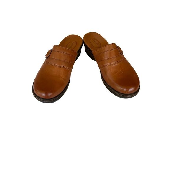 Clarks Womens Brown Slip On Round Toe Leather Upper Clogs Size 7.5M - Picture 1 of 7